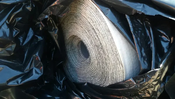 mata bentonitowa izotex