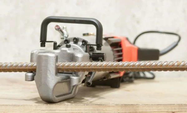 Giętarka prętów zbrojeniowych 230V przenośna uchwyt tylny Wrocław