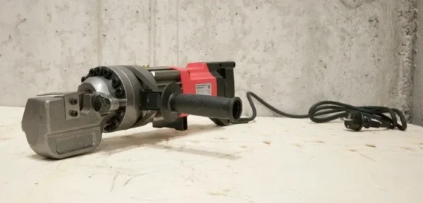 Przecinarka prętów zbrojeniowych 230V uchyt z tyłu Wrocław